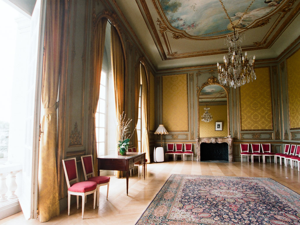 Artigny-chateau-luxe