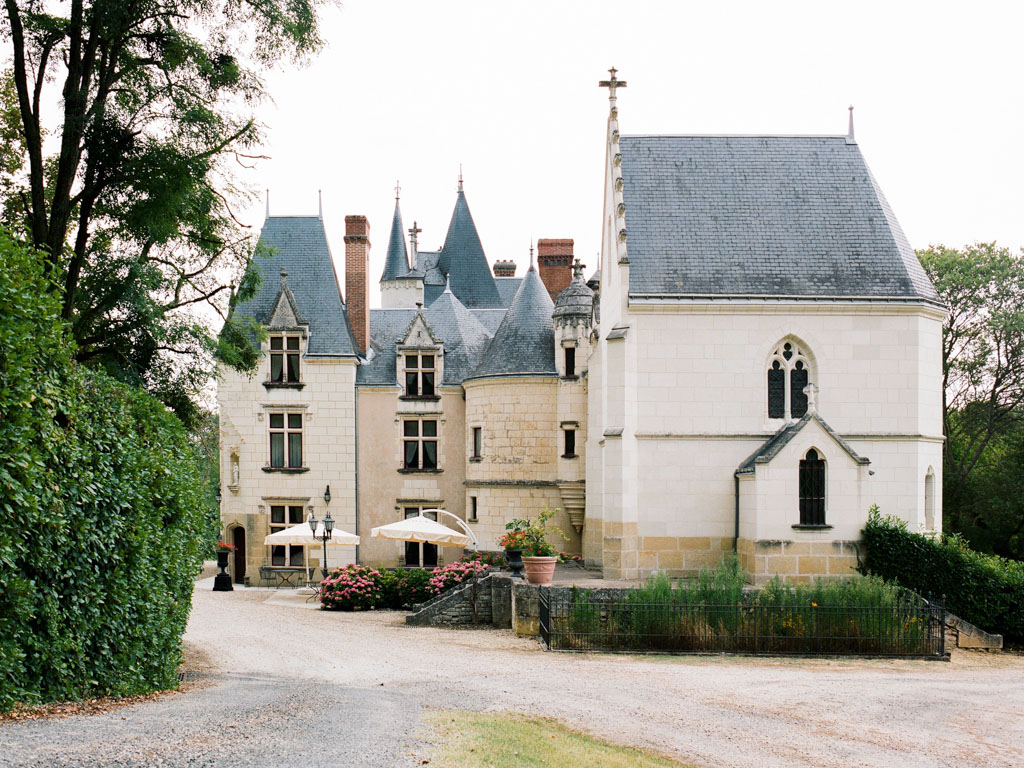 Intimate-wedding-venue-Loire-Valley